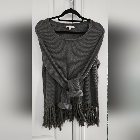 Anthropologie Eri + Ali Gray Fringe Hem Women's Sweater - Picture 1 of 6
